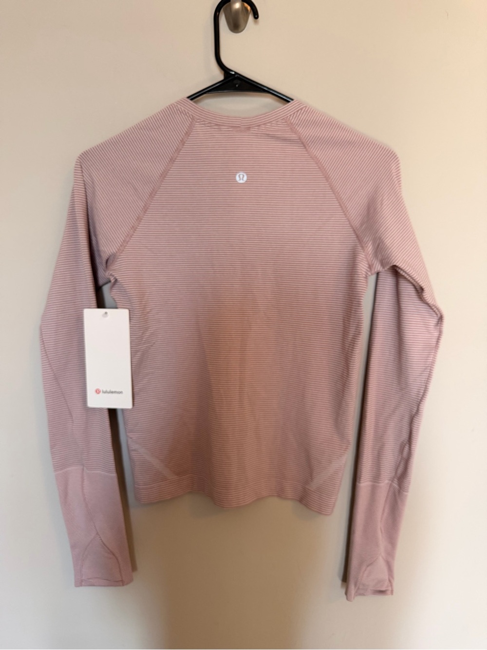 Lululemon Swiftly Tech Long Sleeve 2.0 Race Top - Picture 2 of 3